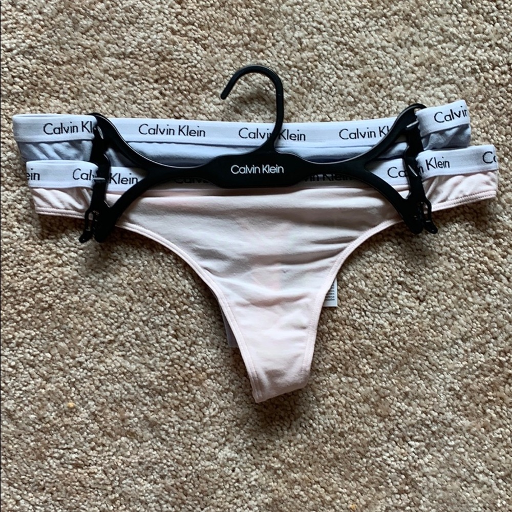 Calvin Klein Thongs (2) Size Medium